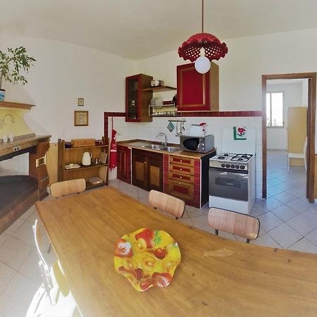 Cosy Home With Private Parking By The Sea Siniscola Bagian luar foto